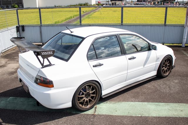 2006 Mitsubishi Lancer Evolution JDM car for sale — photo 16 of 25