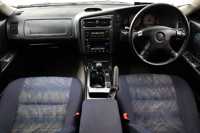 2000 Nissan Stagea JDM car for sale — photo 2 of 25