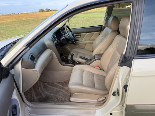 2000 Subaru Legacy JDM car for sale — photo 2 of 25