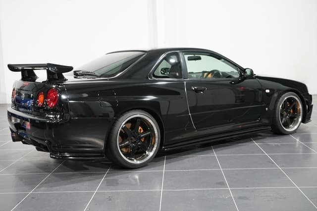 2001 Nissan Skyline JDM car for sale — photo 2 of 25