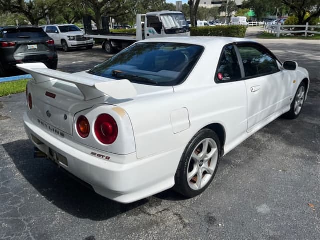 1998 Nissan Skyline JDM car for sale — photo 7 of 17