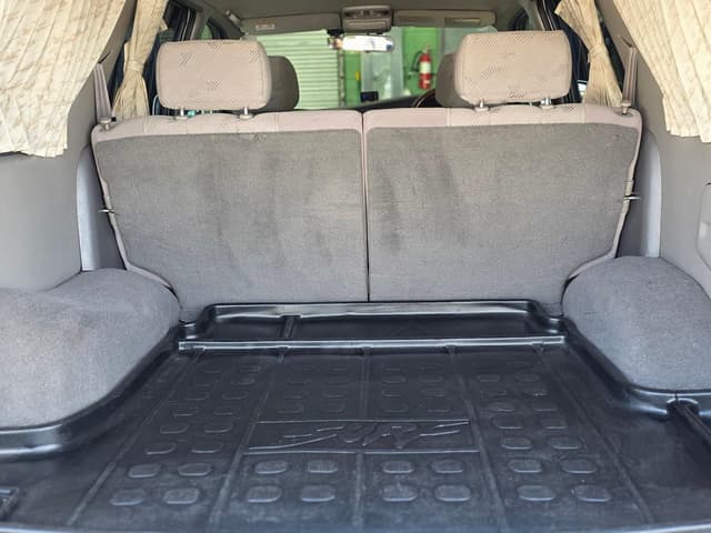 2001 Toyota Hilux Surf JDM car for sale — photo 21 of 25