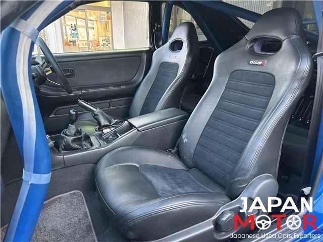 1995 Nissan Skyline JDM car for sale — photo 7 of 12
