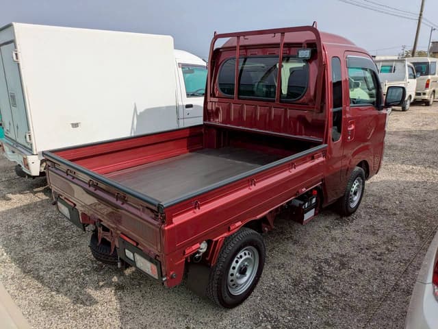 2026 Daihatsu Hijet JDM car for sale — photo 6 of 7