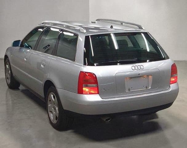 2001 Audi A4 Avant JDM car for sale — photo 4 of 6