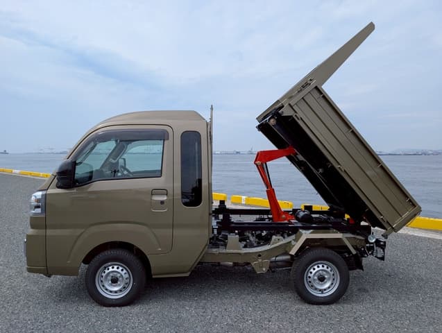 Daihatsu Hijet JDM car for sale — photo 2 of 3