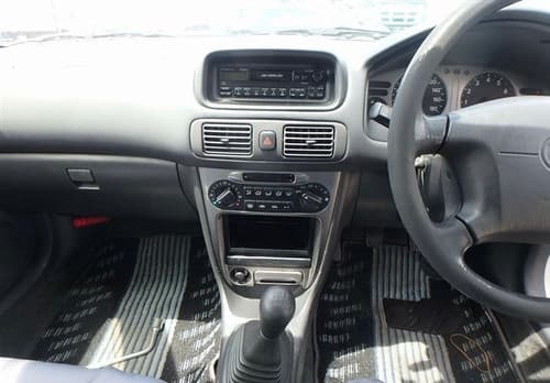 1997 Toyota Sprinter Carib JDM car for sale — photo 6 of 8