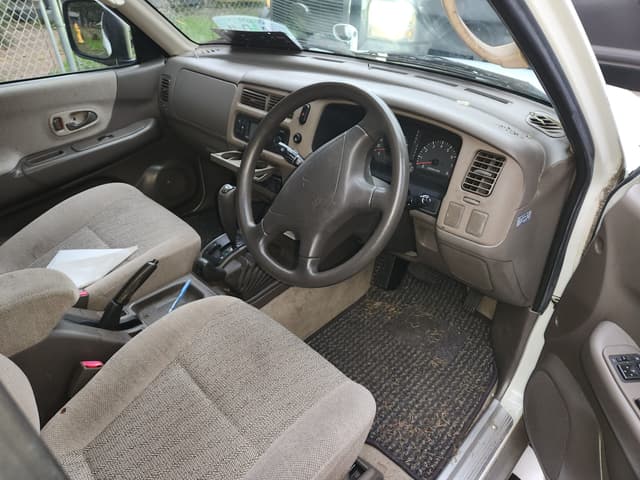 1998 Mitsubishi Challenger JDM car for sale — photo 2 of 8