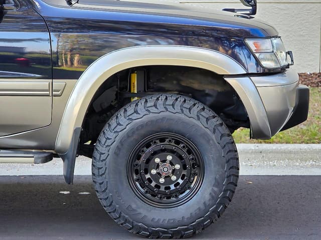 1998 Nissan Safari JDM car for sale — photo 10 of 25