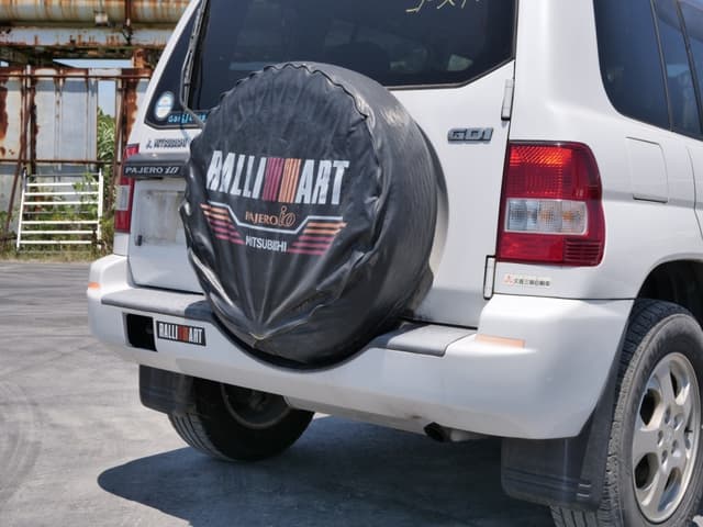 2001 Mitsubishi Pajero JDM car for sale — photo 18 of 25