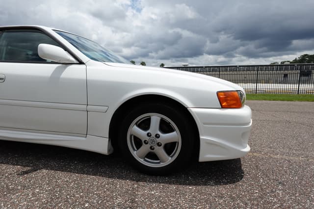 1999 Toyota Chaser JDM car for sale — photo 5 of 20