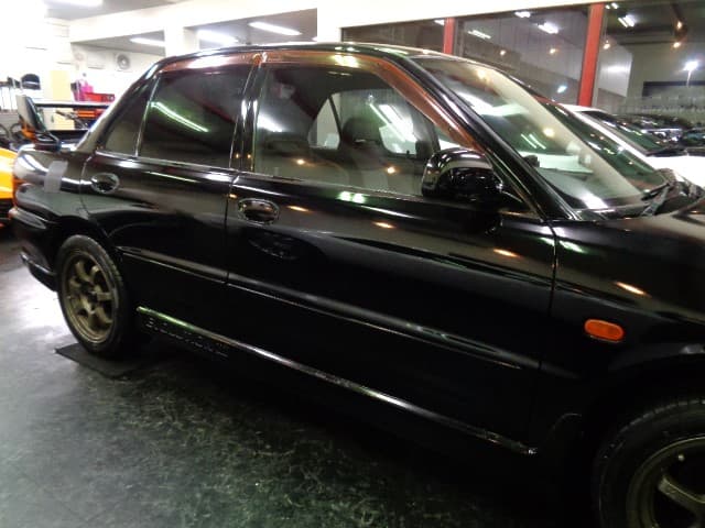 1995 Mitsubishi Lancer Evolution JDM car for sale — photo 18 of 25