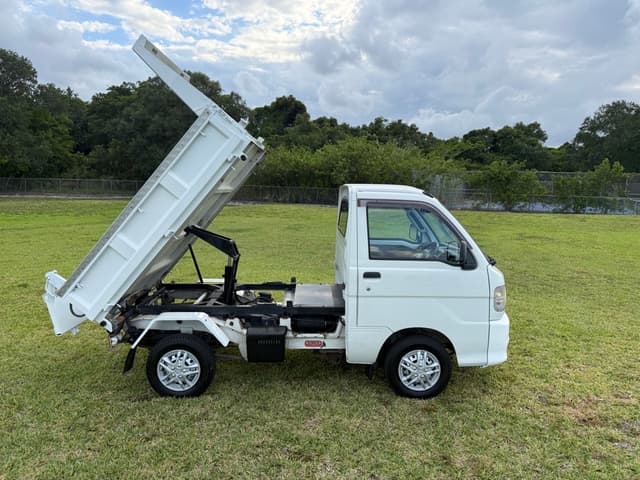 1999 Daihatsu Hijet JDM car for sale — photo 5 of 25