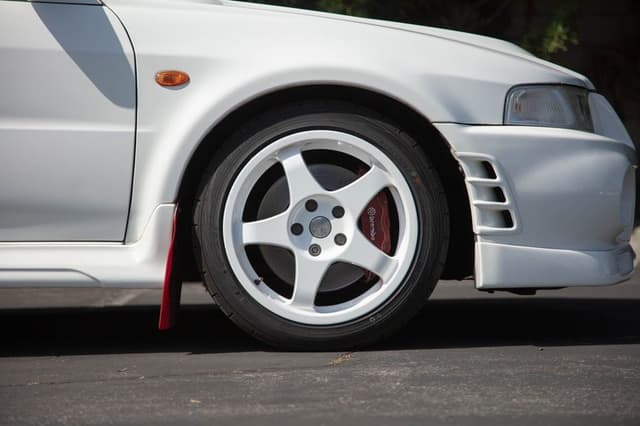 1999 Mitsubishi Lancer Evolution JDM car for sale — photo 21 of 25