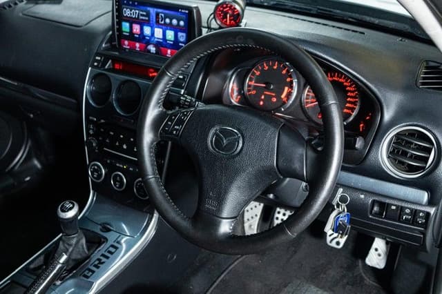 2005 Mazda Atenza JDM car for sale — photo 10 of 15