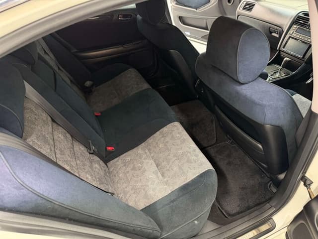 1999 Toyota Aristo JDM car for sale — photo 18 of 25