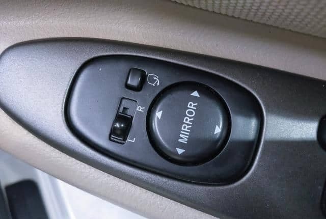 2002 Toyota Altezza JDM car for sale — photo 23 of 24