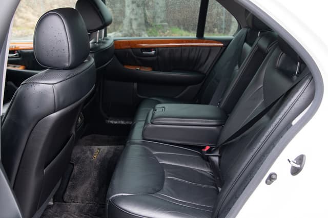 2001 Toyota Celsior JDM car for sale — photo 12 of 15