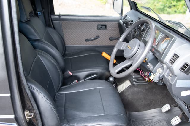 1992 Suzuki Jimny JDM car for sale — photo 10 of 14
