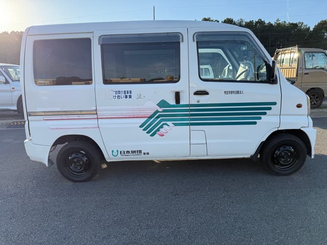 2000 Mitsubishi Minicab JDM car for sale — photo 7 of 15