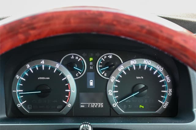 2009 Toyota Alphard JDM car for sale — photo 22 of 25