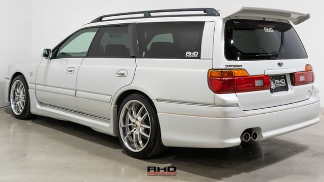 1998 Nissan Stagea JDM car for sale — photo 2 of 25