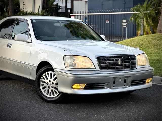 1999 Toyota Crown JDM car for sale — photo 6 of 25