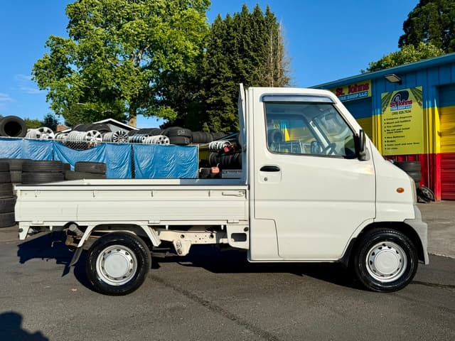 1999 Mitsubishi Minicab JDM car for sale — photo 9 of 25