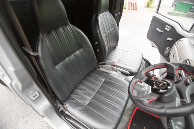 1997 Daihatsu Hijet JDM car for sale — photo 10 of 25
