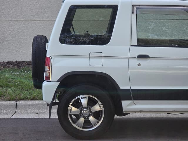 1998 Mitsubishi Pajero Mini JDM car for sale — photo 4 of 25