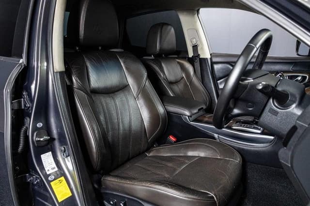 2012 Nissan Fuga JDM car for sale — photo 18 of 20