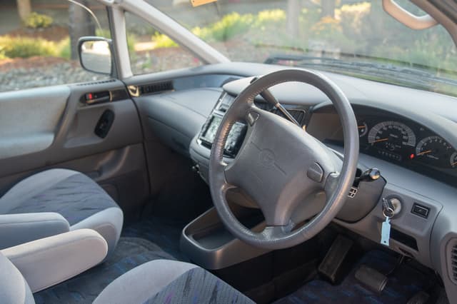 1998 Toyota Estima JDM car for sale — photo 8 of 15