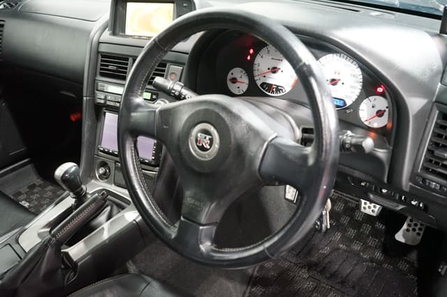 2001 Nissan Skyline JDM car for sale — photo 11 of 25