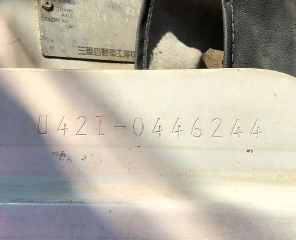 1998 Mitsubishi Minicab JDM car for sale — photo 2 of 25
