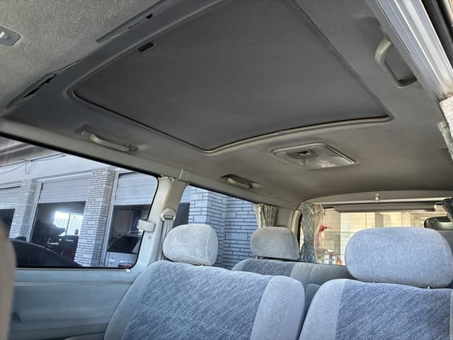 1997 Toyota Regius JDM car for sale — photo 5 of 13