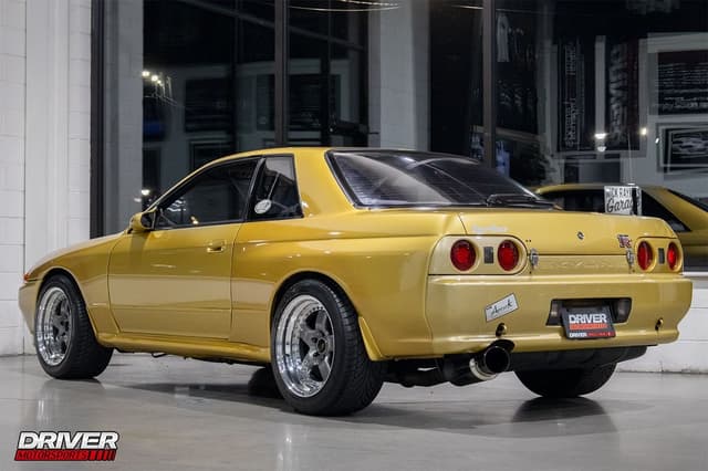 1991 Nissan Skyline JDM car for sale — photo 8 of 25