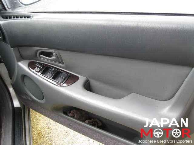 1995 Toyota Aristo JDM car for sale — photo 9 of 16