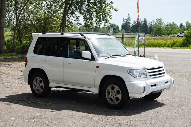 2000 Mitsubishi Pajero JDM car for sale — photo 3 of 12