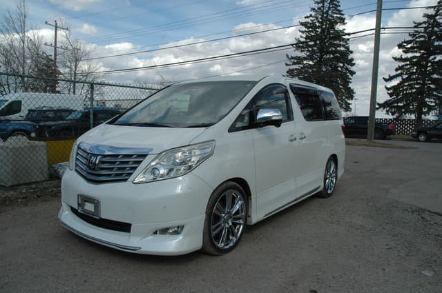 2008 Toyota Alphard JDM car for sale — photo 2 of 19