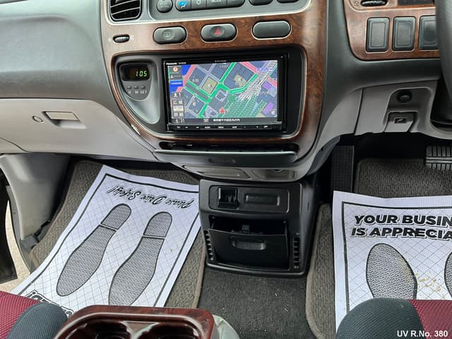 1998 Mitsubishi Delica JDM car for sale — photo 3 of 25