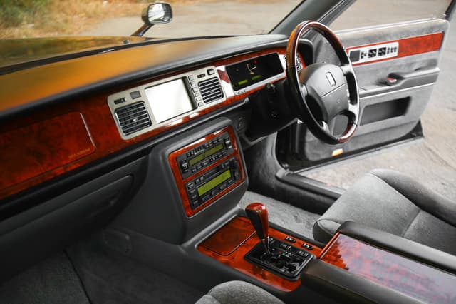 Toyota Century JDM car for sale — photo 25 of 25