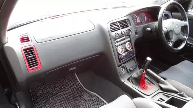 1996 Nissan Skyline JDM car for sale — photo 8 of 25