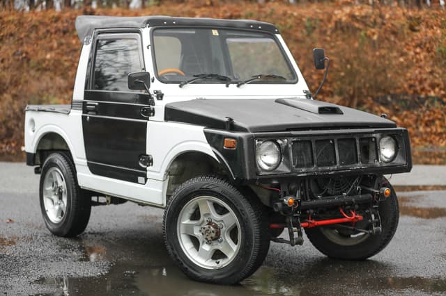 1989 Suzuki Jimny JDM car for sale — photo 3 of 25