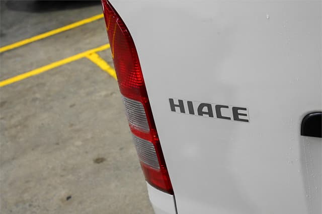 2012 Toyota HiAce JDM car for sale — photo 14 of 25