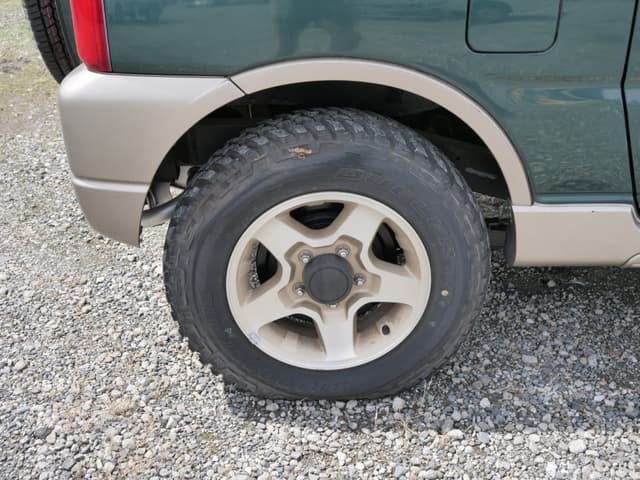 2001 Suzuki Jimny JDM car for sale — photo 21 of 25