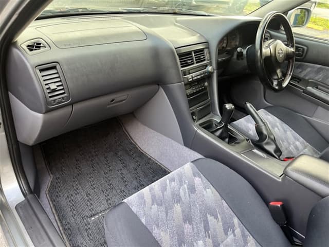 1998 Nissan Skyline JDM car for sale — photo 12 of 17