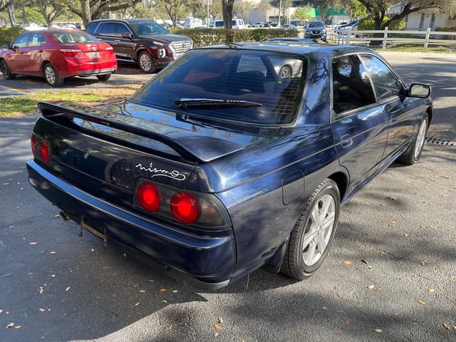 1989 Nissan Skyline JDM car for sale — photo 7 of 17