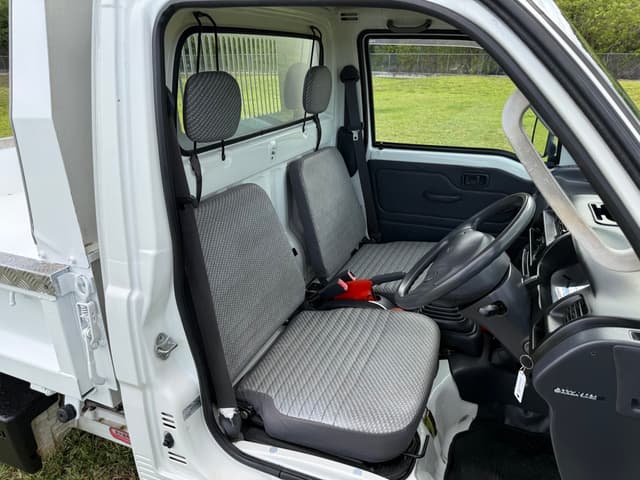 1999 Daihatsu Hijet JDM car for sale — photo 19 of 25