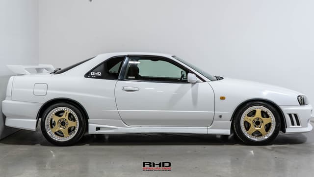 1998 Nissan Skyline JDM car for sale — photo 8 of 25