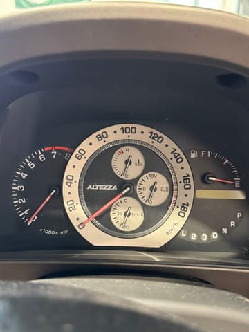 1998 Toyota Altezza JDM car for sale — photo 19 of 25